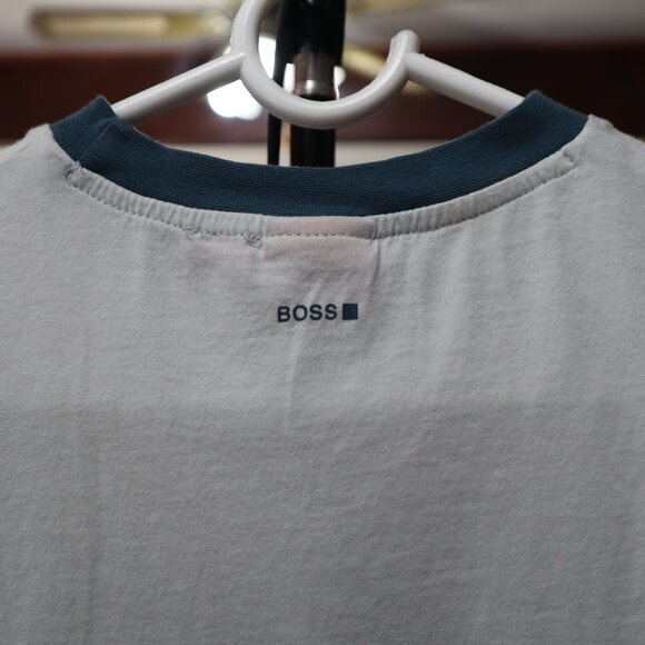 Kids Hugo Boss Vintage Blue Cadillac T-Shirt - Small - Picture 10 of 12